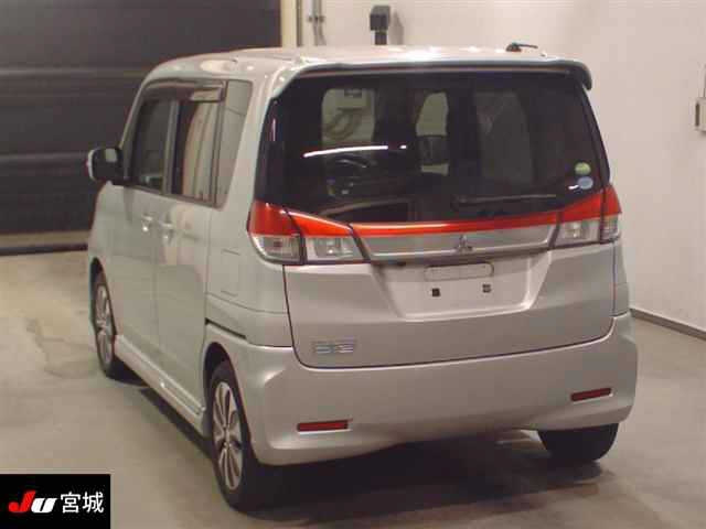 MITSUBISHI DELICA D2 2014
