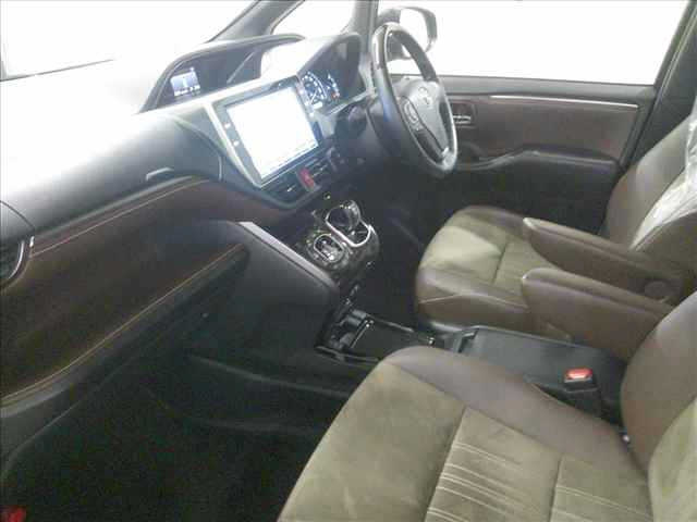 TOYOTA ESQUIRE 2017