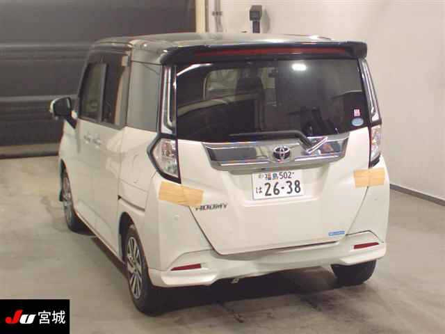 TOYOTA ROOMY 2021