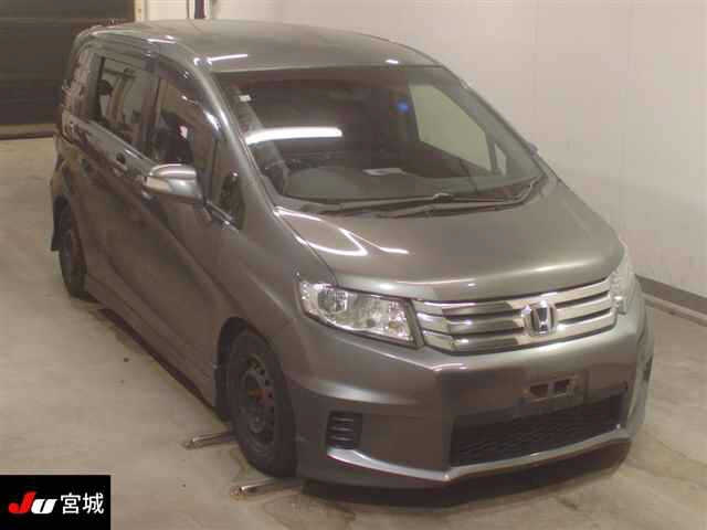 HONDA FREED 2012