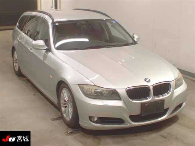 BMW 3 SERIES 2011