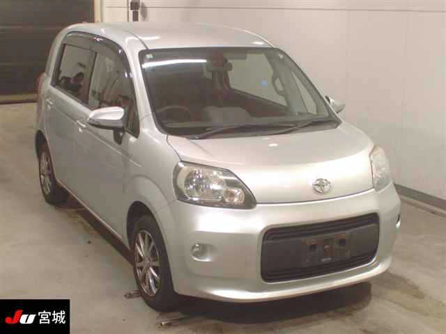 TOYOTA PORTE 2014