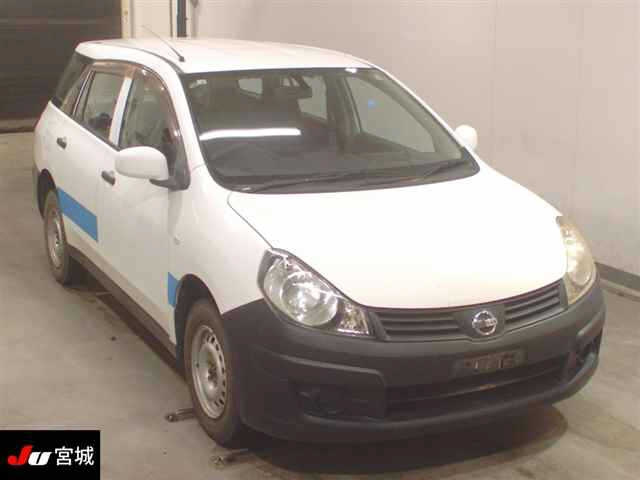 NISSAN AD 2013