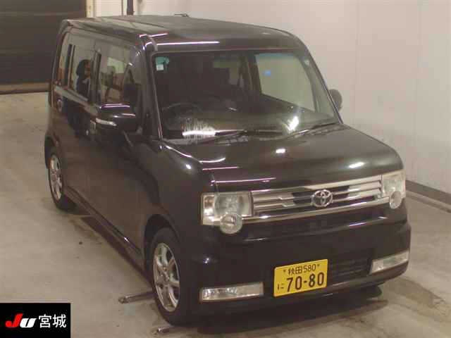 TOYOTA PIXIS SPACE 2013