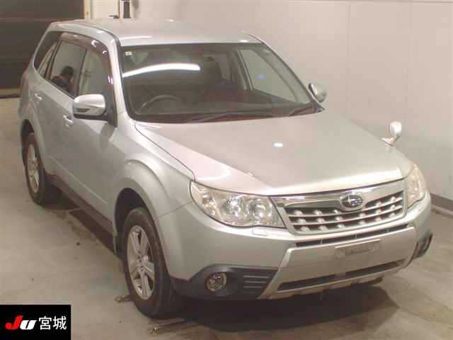 SUBARU FORESTER 2011