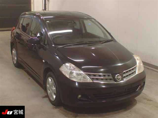 NISSAN TIIDA 2012