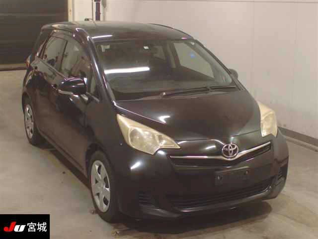 TOYOTA RACTIS 2012