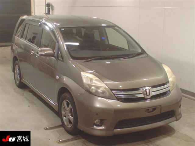 TOYOTA ISIS 2012