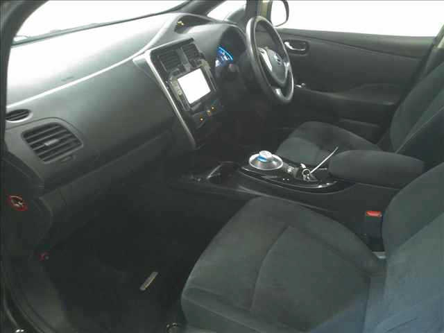 NISSAN LEAF 2014