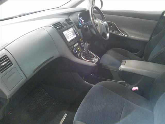 TOYOTA MARK X ZIO 2013