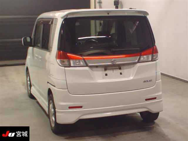 SUZUKI SOLIO 2012