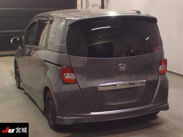 HONDA FREED 2012