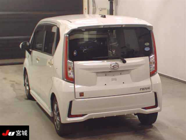 DAIHATSU MOVE 2015