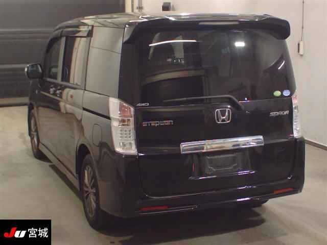 HONDA STEP WAGON 2011