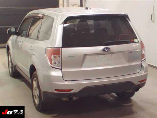 SUBARU FORESTER 2011