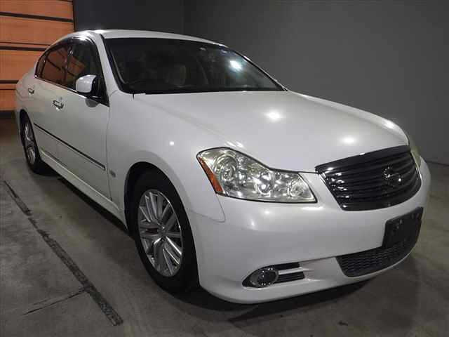 NISSAN FUGA 2009