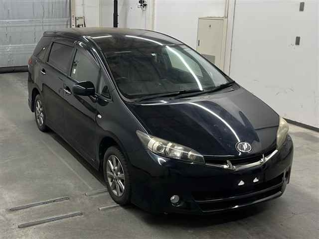 TOYOTA WISH 2012