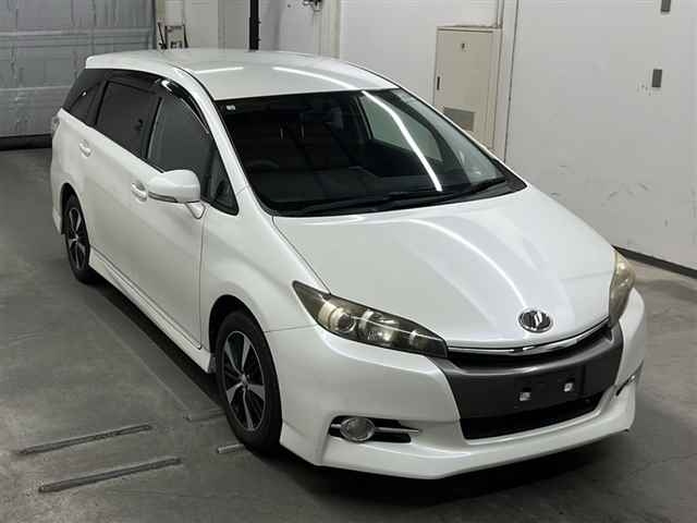 TOYOTA WISH 2012