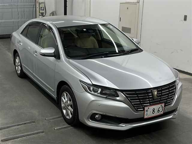 TOYOTA PREMIO 2018