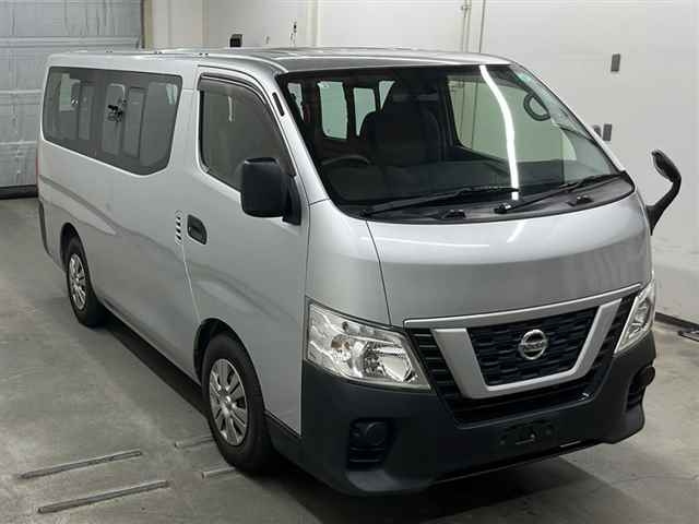 NISSAN CARAVAN 2018