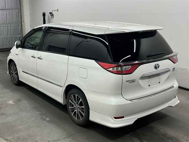 TOYOTA ESTIMA HYBRID 2016