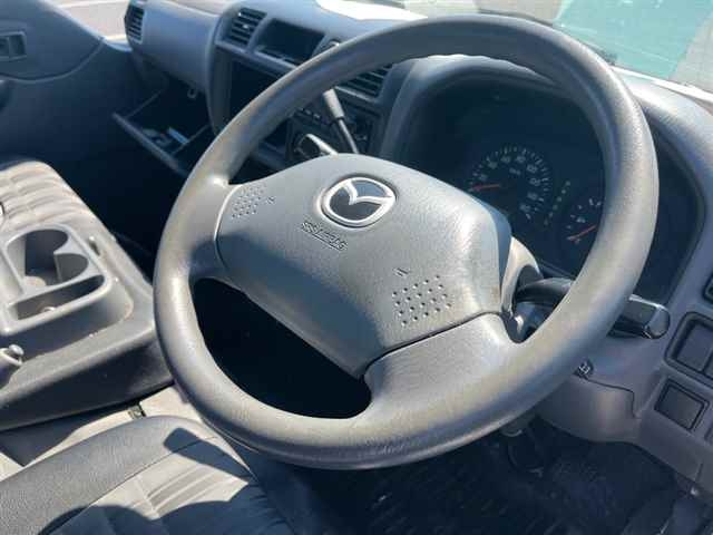 MAZDA BONGO VAN 2017