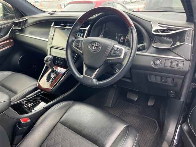 TOYOTA HARRIER 2015