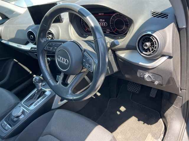 AUDI Q2 2017