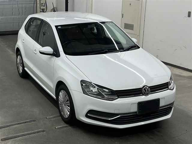 VOLKSWAGEN POLO 2014
