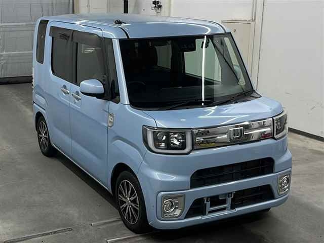 DAIHATSU WAKE 2018