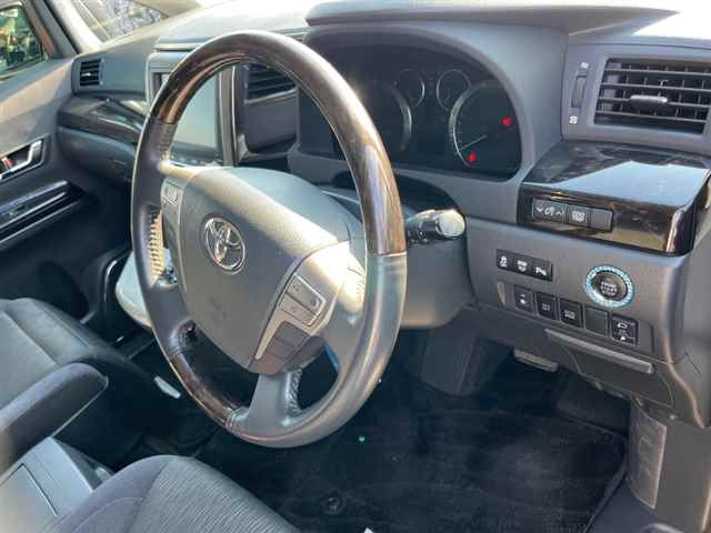 TOYOTA ALPHARD 2012