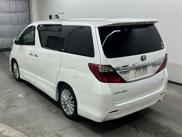 TOYOTA ALPHARD 2012