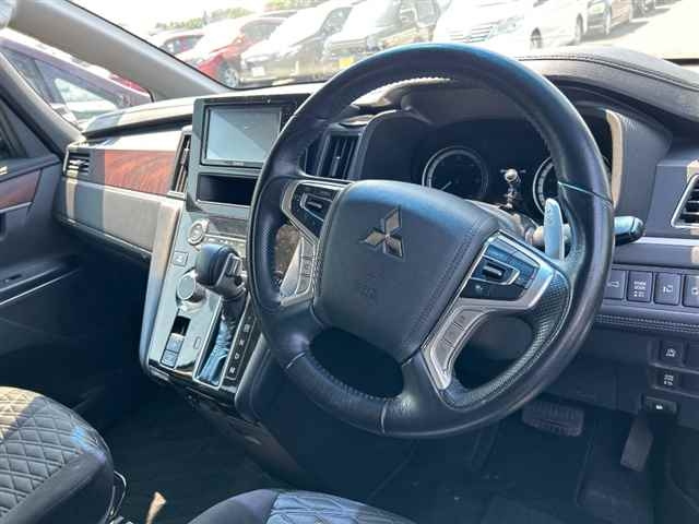 MITSUBISHI DELICA D5 2019