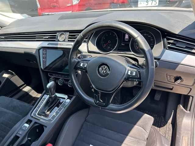 VOLKSWAGEN PASSAT VARIANT 2019