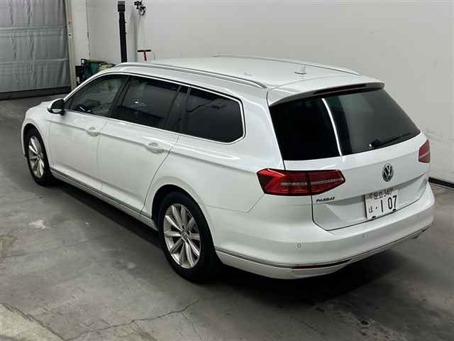 VOLKSWAGEN PASSAT VARIANT 2019