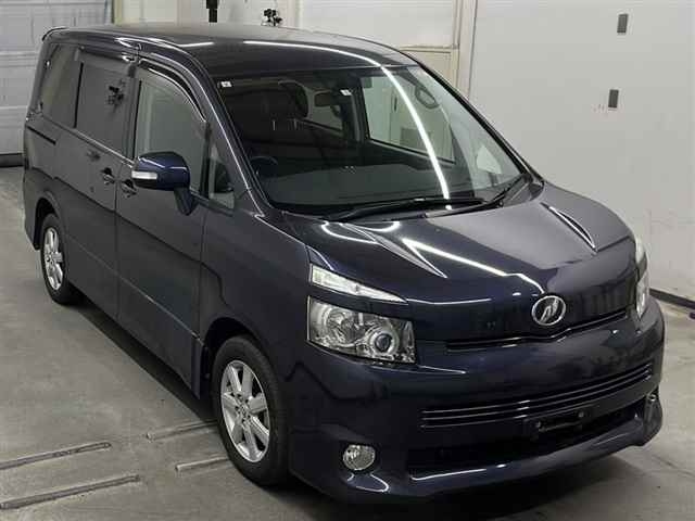 TOYOTA VOXY 2008