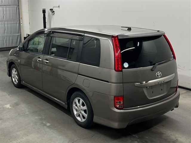 TOYOTA ISIS 2008