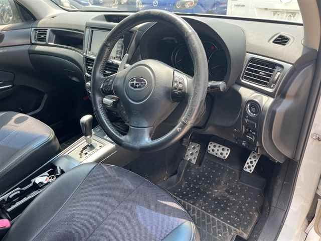 SUBARU EXIGA 2013
