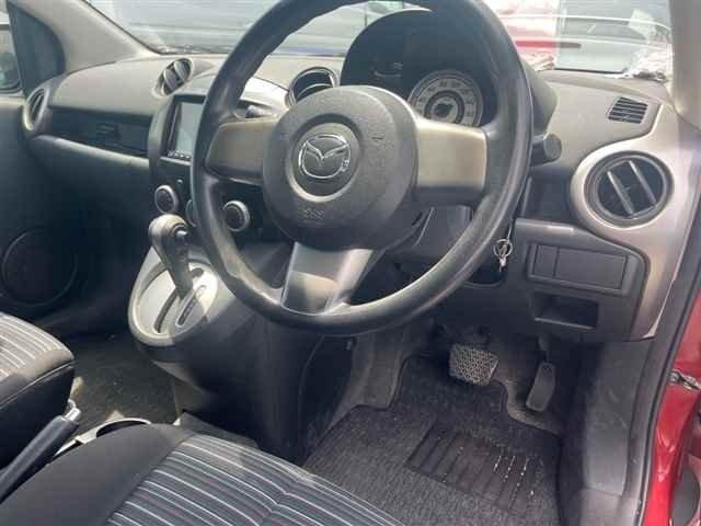MAZDA DEMIO 2011