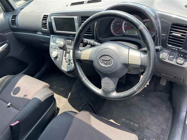 TOYOTA WISH 2008