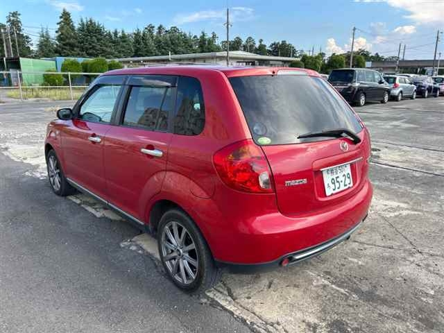 MAZDA VERISA 2009