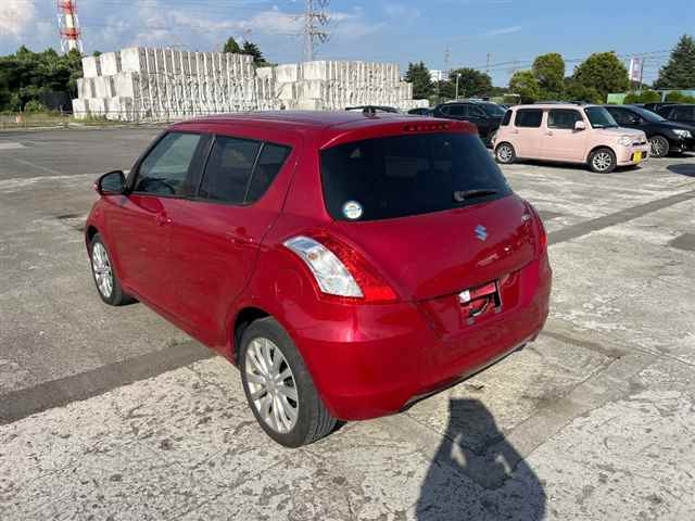 SUZUKI SWIFT 2011