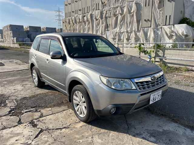 SUBARU FORESTER 2011