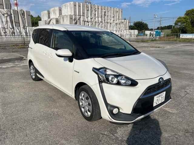 TOYOTA SIENTA 2015