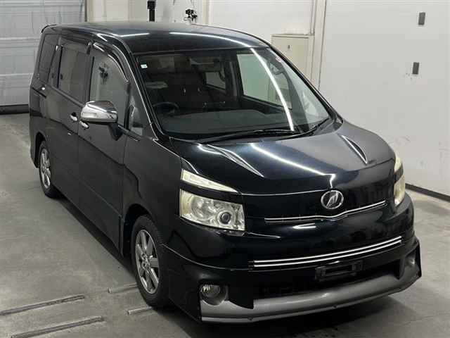 TOYOTA VOXY 2008