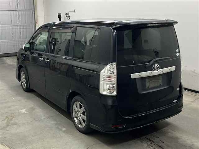 TOYOTA VOXY 2008