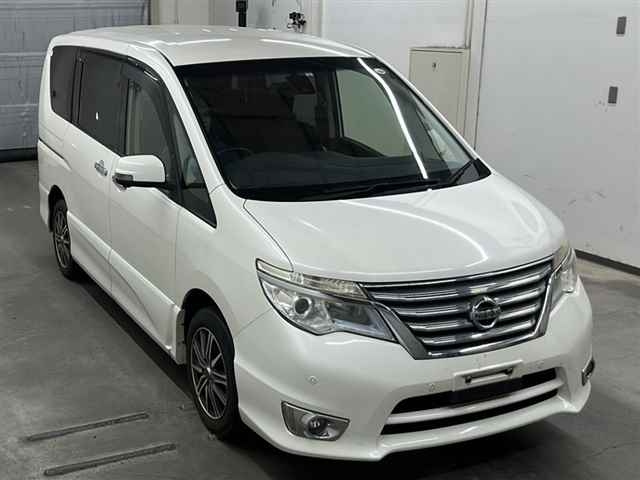 NISSAN SERENA 2015