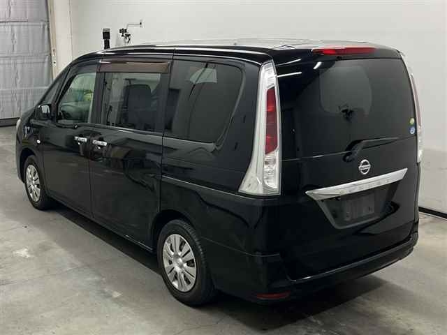 NISSAN SERENA 2011