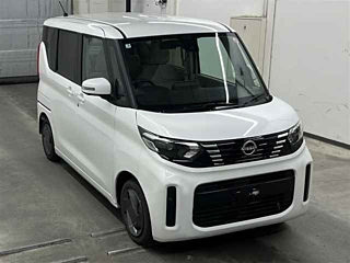 NISSAN ROOX 2025