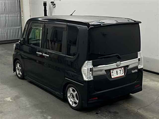DAIHATSU TANTO 2015